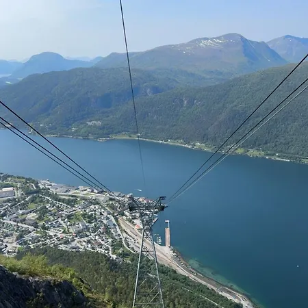 Bispen Utsikten Apartament Åndalsnes